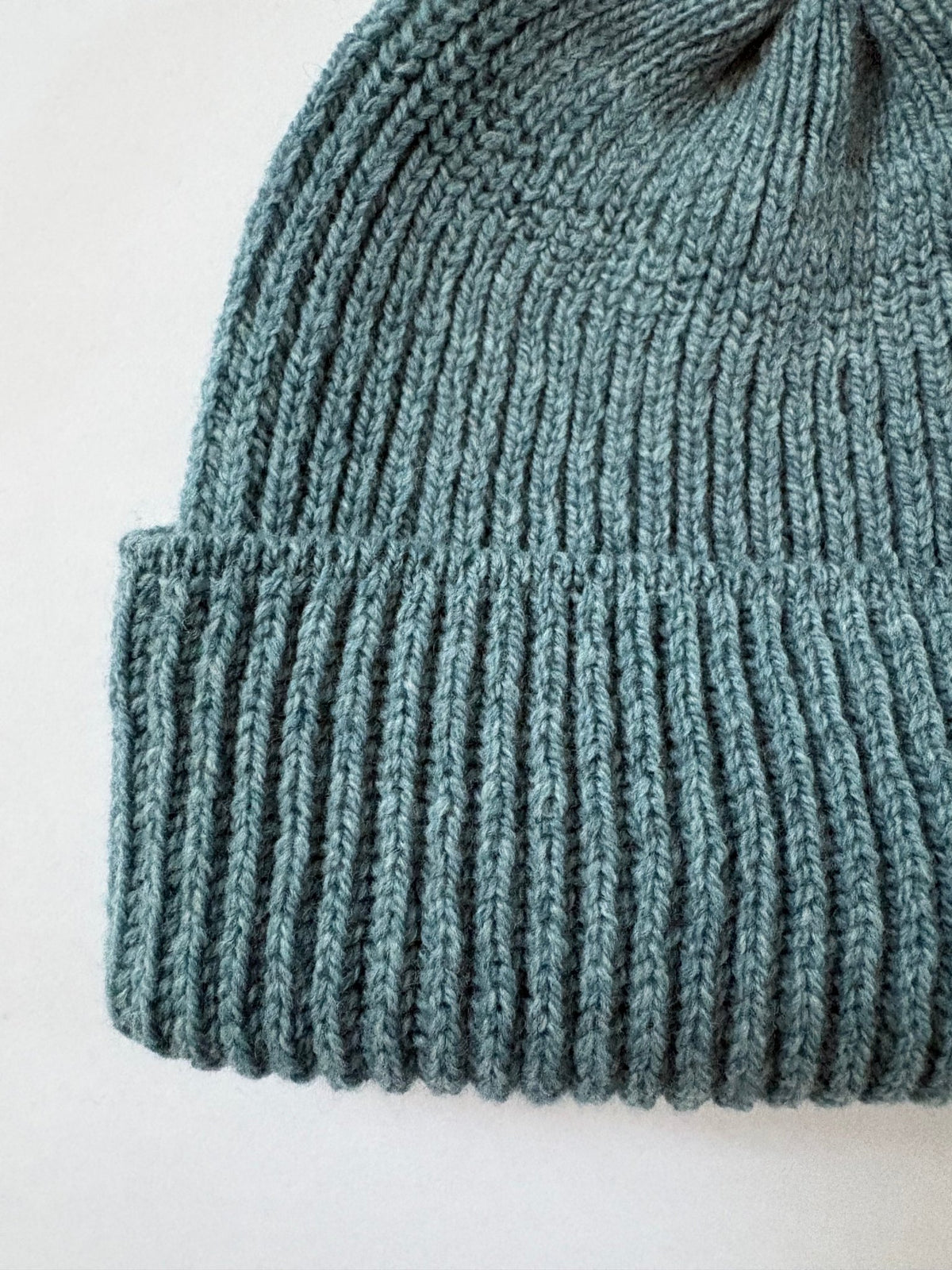 Fisherman's Rib Long Beanie - Oribe Green - Jo Cranston