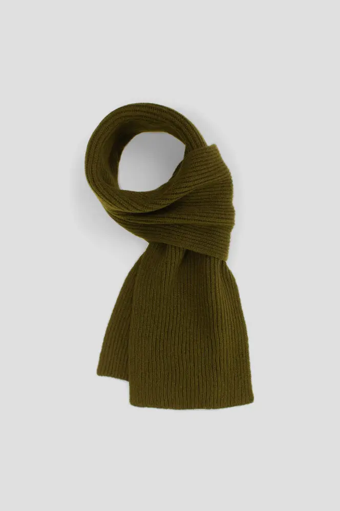 Fisherman’s Rib Scarf - Dark Moss