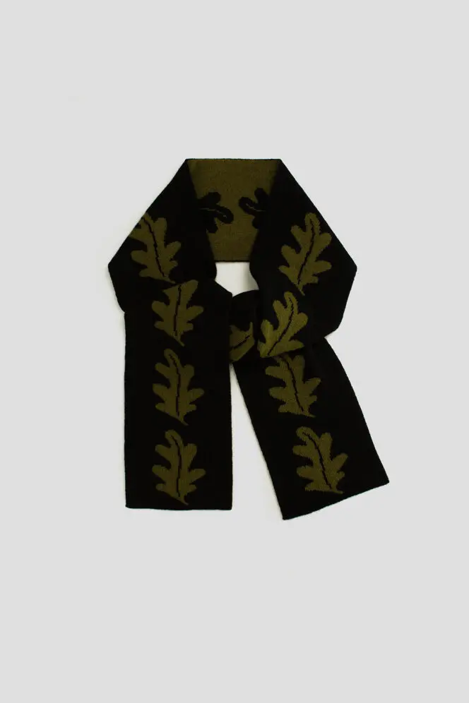 Oak Leaf Small Scarf - Black + Olive Dun